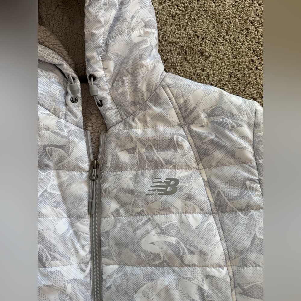 New Balance Jacket - Picture 4 of 12